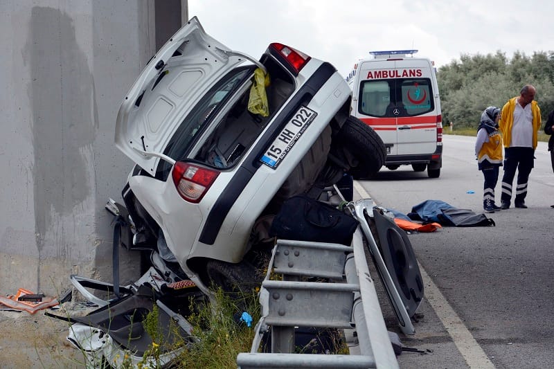 ÇORUM’DA KORKUNÇ KAZA: 4 KİŞİ ÖLDÜ