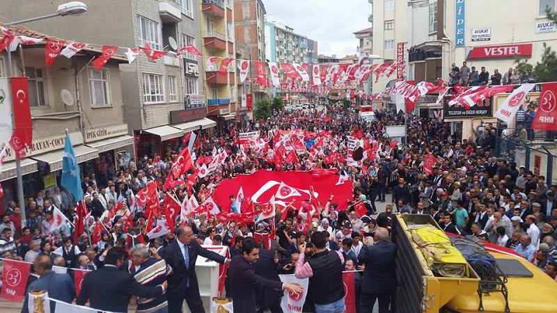 MHP SUNGURLU’DA GÖVDE GÖSTERİSİ YAPTI