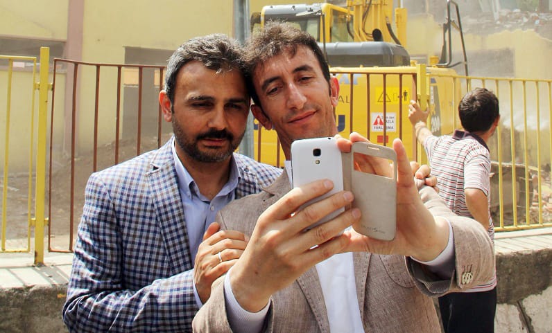 BAŞKAN KÜLCÜ İLE ÖYLE BİR SELFİE YAPTI Kİ…