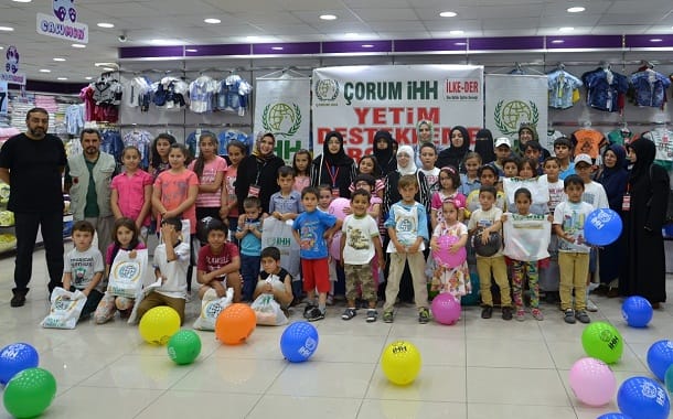 İHH ÇORUM’DA YETİM ÇOCUKLARI SEVİNDİRDİ