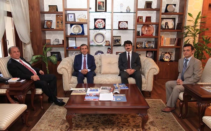 VALİ KARA’YA MESLEKTAŞ ZİYARETİ