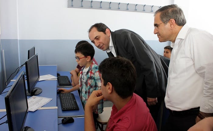ÇOCUKLARA YAZILIM EĞİTİMİ VERİLDİ