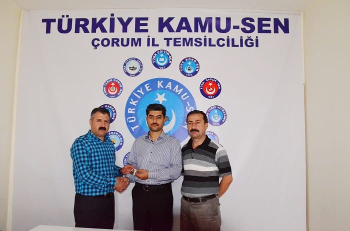 ÇORUM KAMU-SEN’DEN ÇAKMAK’A ÖDÜL