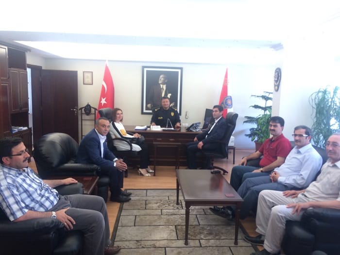 MİLLETİNE VE ÜLKESİNE HİZMET EDENLER UNUTULMAZ