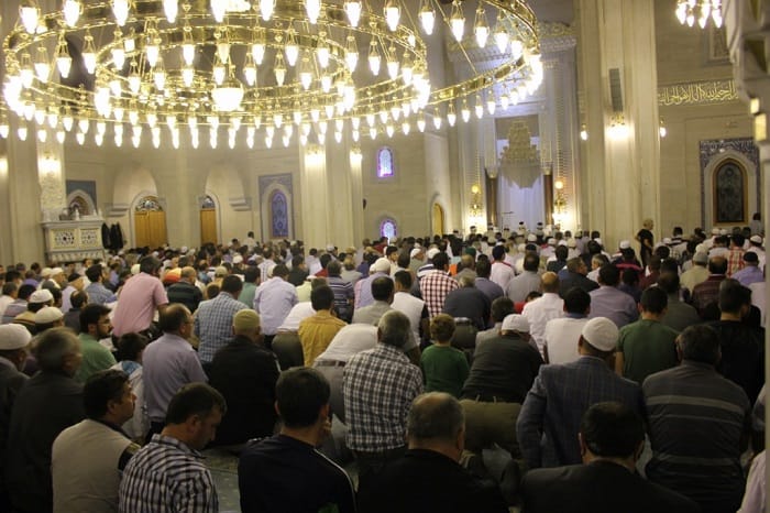 AKŞEMSETTİN CAMİİNDE İLK ENDERUN COŞKUSU