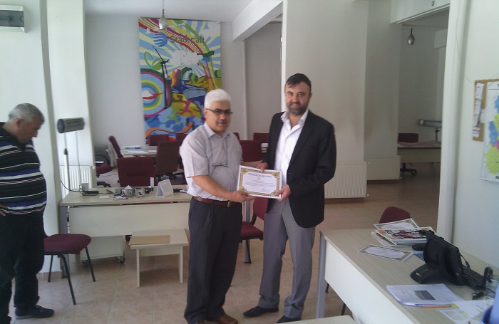 EĞİTİME KATKILARINDAN DOLAYI ÖDÜLLENDİRİLDİLER