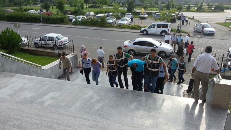 SAHTE PARADA 2 BAYAN ŞÜPHELİDE VAR