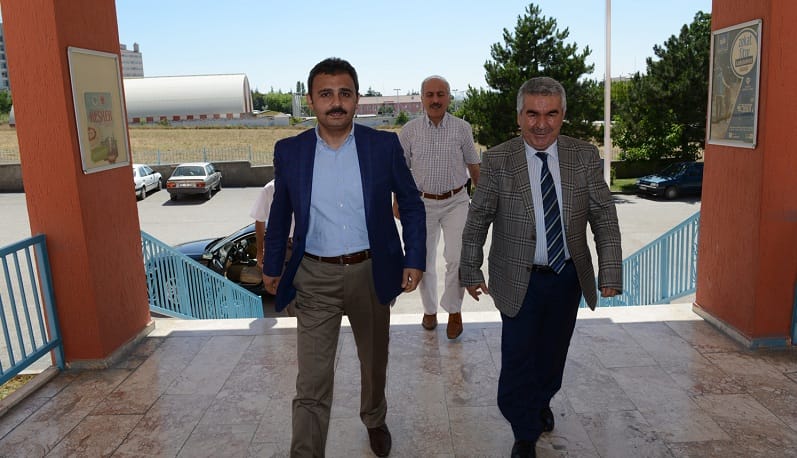 BAŞKAN YENİ MÜFTÜYE “HAYIRLI OLSUN” DEDİ