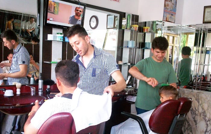 BERBERLERDE MESAİ SAATLERİ DEĞİŞTİ