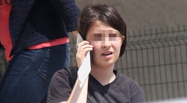 16 YAŞINDAKİ GENÇ KIZ SIRRA KADEM BASTI