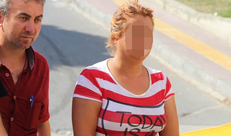 BİLEZİK HIRSIZLARI YAKAYI ELE VERDİ