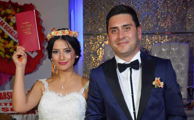 KÜLCÜ OĞLUNU EVLENDİRDİ