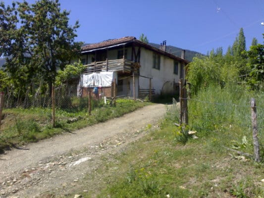 PENCEREDEN KAÇAN KIZ KAYIPLARA KARIŞTI