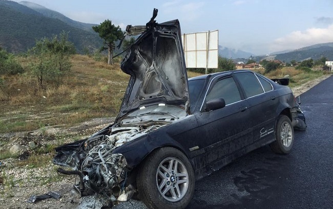 KADIN SÜRÜCÜ KAZADA ÖLDÜ