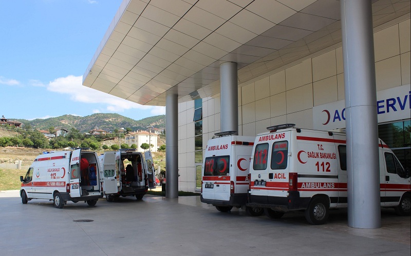 ÇORUM’DA 6’SI ÇOCUK 13 KİŞİ YARALANDI