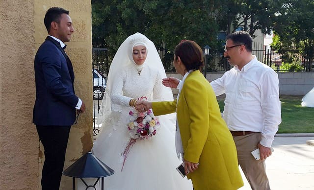 MÜZE BAHÇESİNDE SÜRPRİZ KARŞILAŞMA