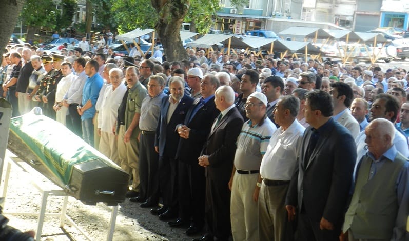 VALİNİN ANNESİNE HAZİN TÖREN