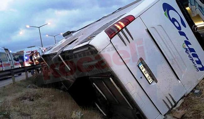 ÇORUM FİRMASI KAZA YAPTI: 16 YARALI