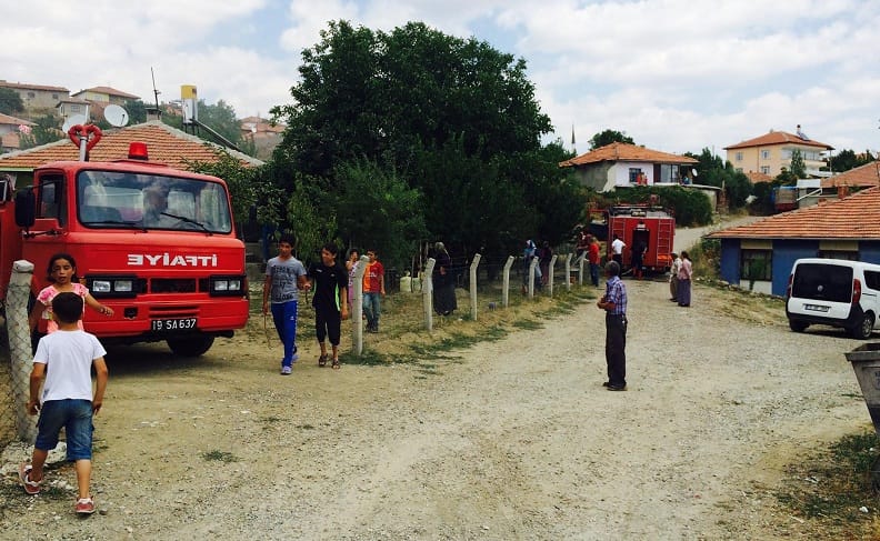 7 YAŞINDAKİ ÇOCUK ÇAKMAKLA OYNAYINCA…