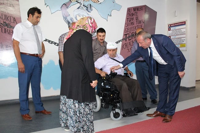 ENGELLİ VATANDAŞIN AKÜLÜ ARABA SEVİNCİ