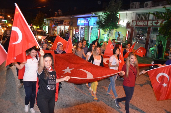 ÇORUM TERÖRE KARŞI TEK YÜREK OLDU