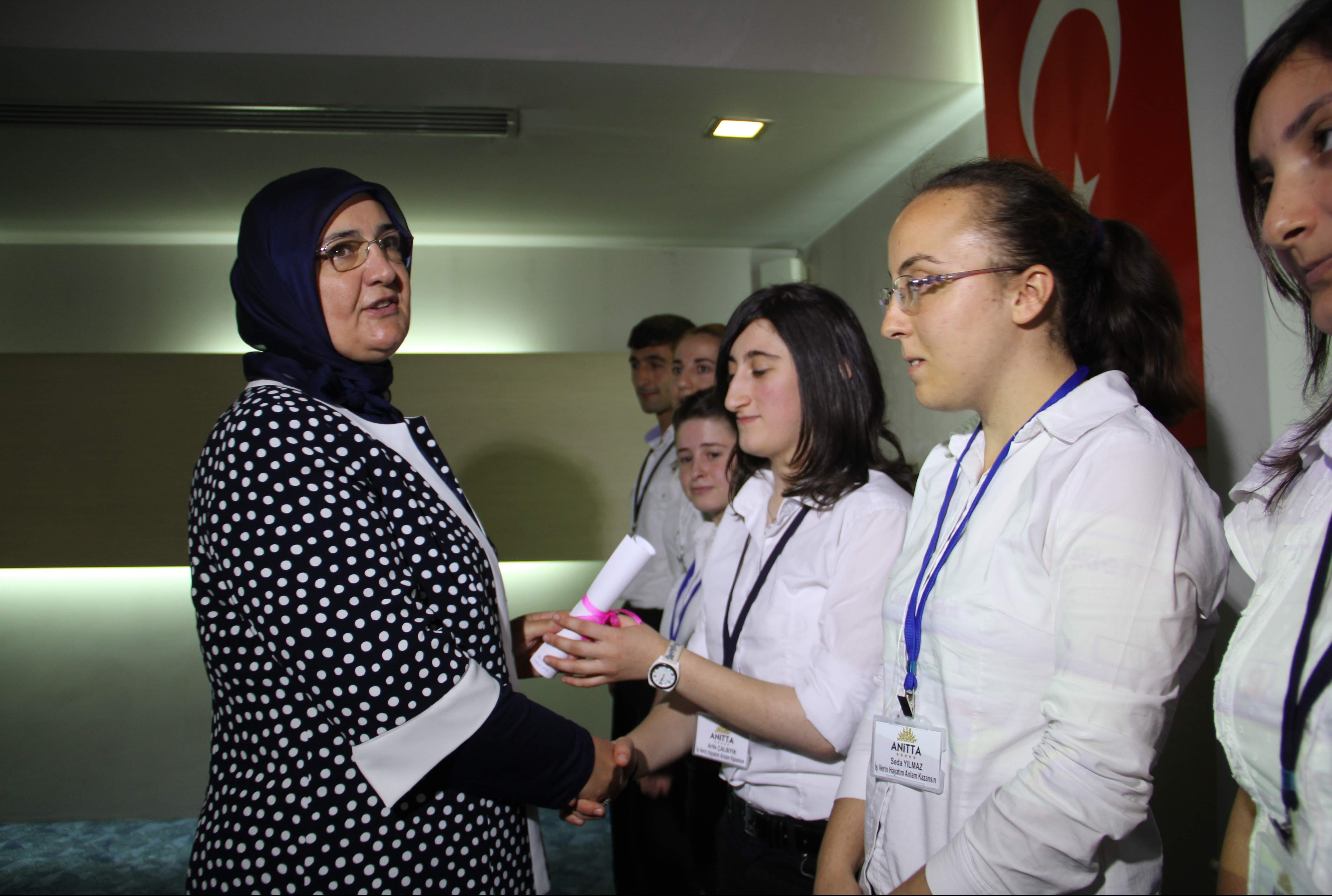 ÖZEL ÇOCUKLAR TOPLUMA KAZANDIRILDI