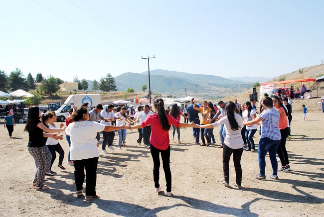GÖKGÖZLÜLER KEŞKEK ŞENLİĞİNDE EĞLENDİ