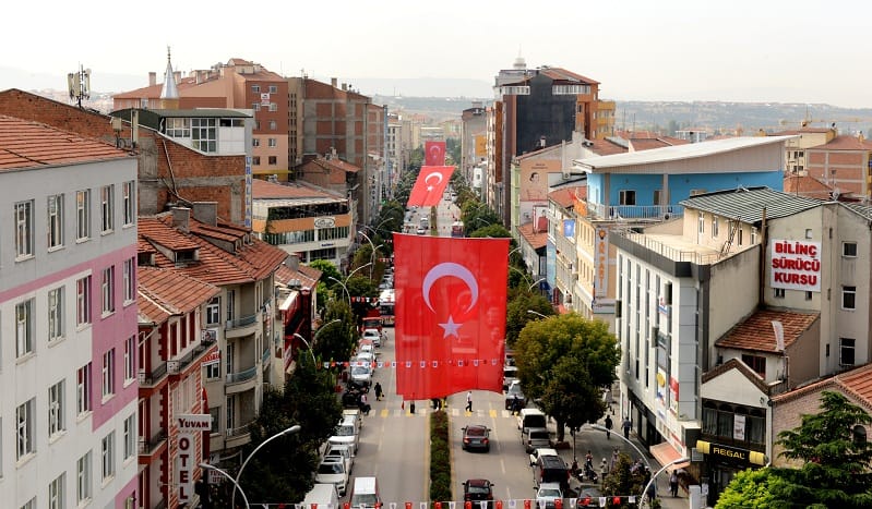 TÜRK BAYRAKLARI ÇORUM’A YAKIŞTI