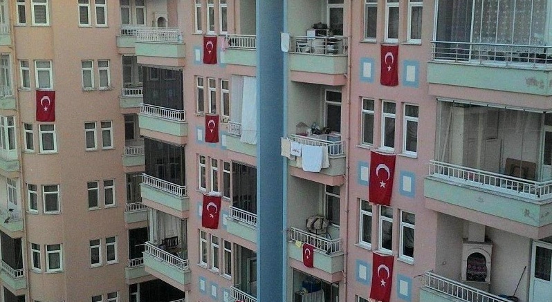 İŞTE ÇORUMLULARIN BAYRAK HASSASİYETİ