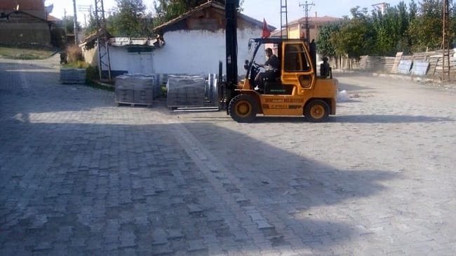 BELEDİYE ÇALIŞMALARI DEVAM EDİYOR