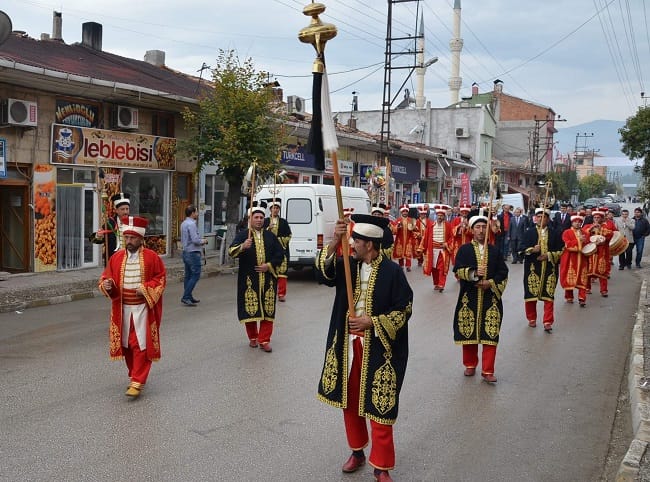 KARGI PANAYIRI’NA MEHTERLİ AÇILIŞ