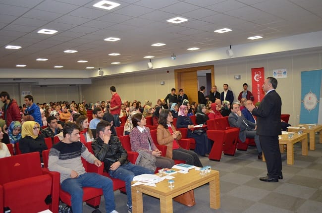 GENÇLERE ÖĞRETMENLİK EĞİTİMİ VERİLDİ