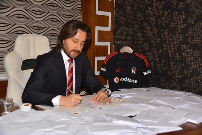 MHP’Lİ ADAYDAN GENÇLERE MEKTUP