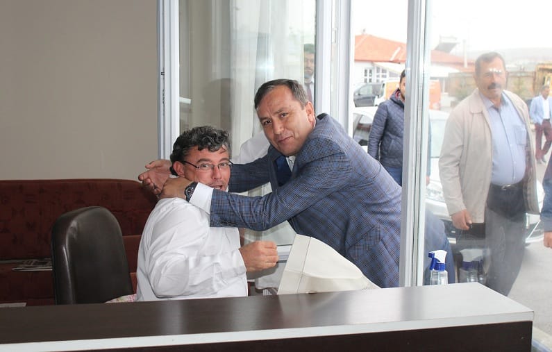 AK PARTİLİ ADAYA ESNAFTAN TAM DESTEK