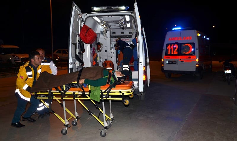 ÇORUM’DA OTOMOBİL ŞARAMPOLE UÇTU