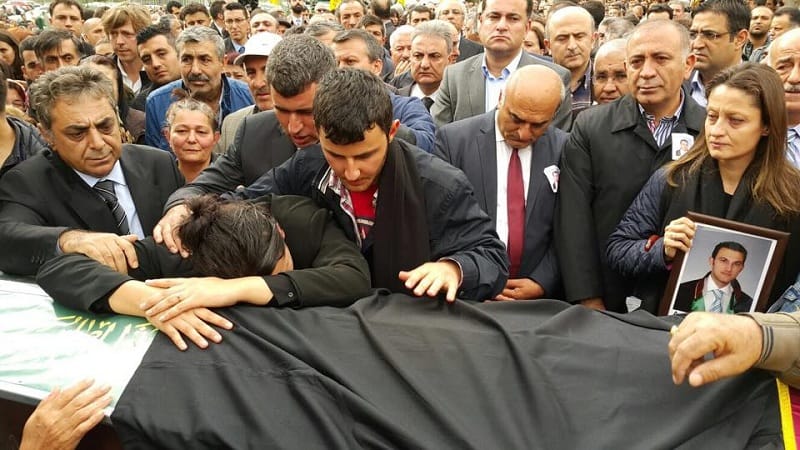 GENÇ AVUKATA HÜZÜNLÜ VEDA