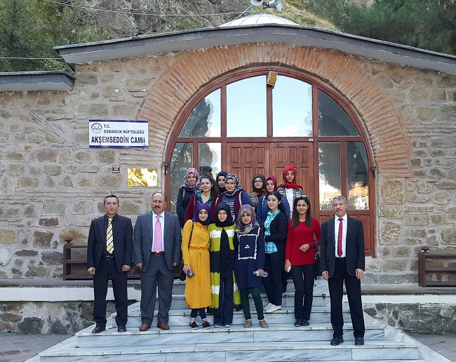 ÜNİVERSİTE ÖĞRENCİLERİNDEN OSMANCIK’A GEZİ