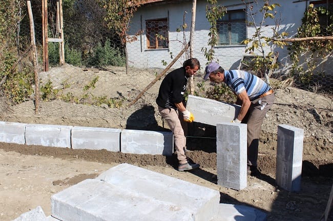 YENİHAYAT MAHALLESİNE BORDÜR DÖŞENİYOR