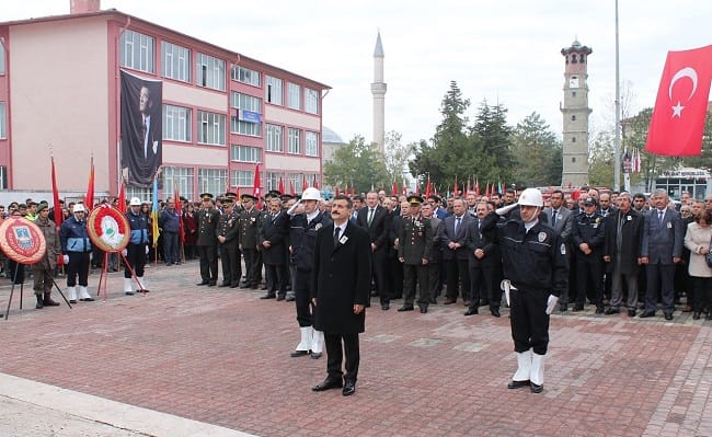 SUNGURLU’DA 10 KASIM ANMA PROGRAMI DÜZENLENDİ