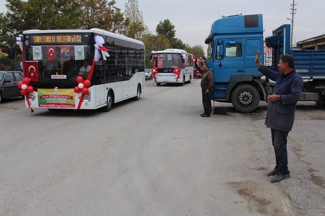 SUNGURLU BELED?YE 6 ADET HALK OTOBÜSÜ ALDI BELED?YE BA?KANI OTOBÜS ?OFÖRLÜ?Ü YAPTI
