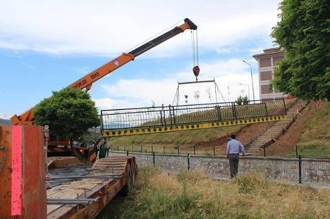 MHP’Lİ BELEDİYE İMKANSIZLIKLARI BAŞARIYOR
