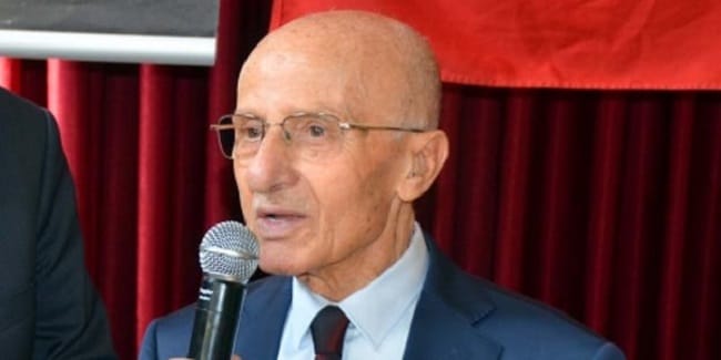 ÖMER DERİNDERE’YE FAHRİ DOKTORA UNVANI VERİLDİ