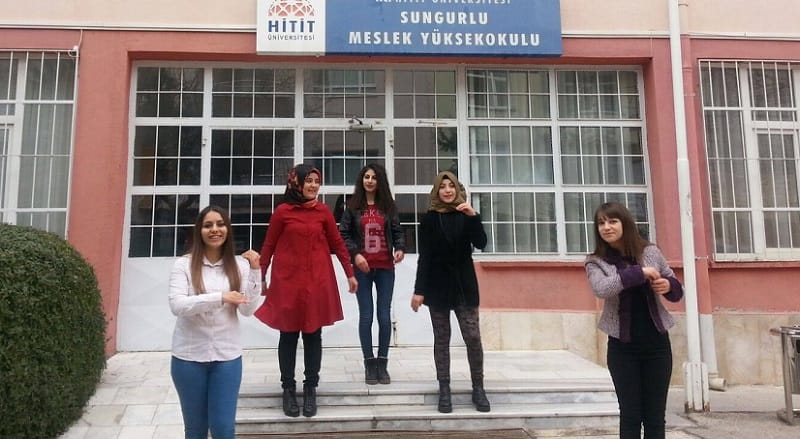 İŞİTME ENGELLİLER İÇİN ANLAMLI DESTEK