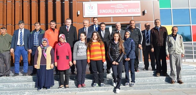 GENÇLİK MERKEZİNDE KÜLTÜR FAALİYETLERİ
