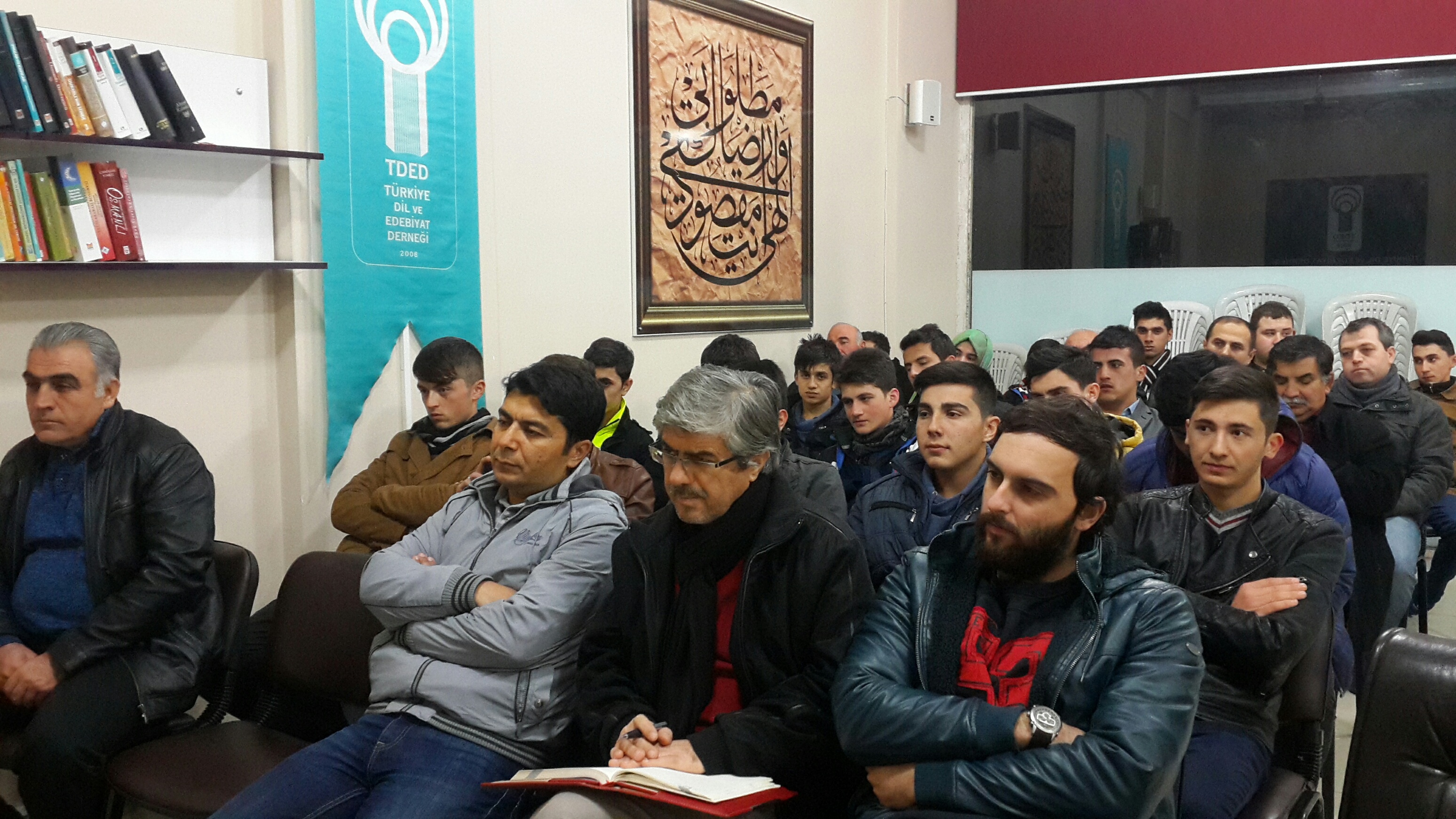 DÜŞÜNCE SEMİNERLERİNDE 1984 ROMANI İNCELENDİ