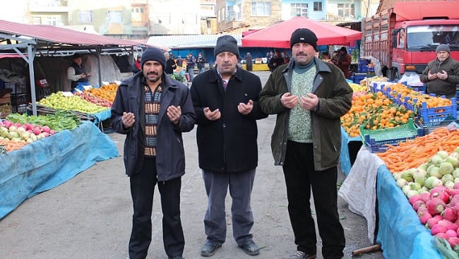 ÇORUM’DA ‘PAZAR DUASI’ GELENEĞİ YAŞATILIYOR
