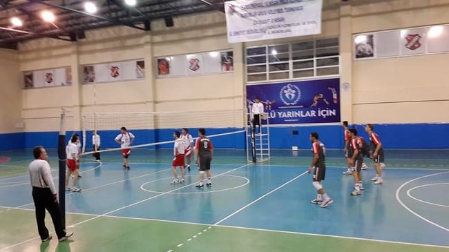 BELEDİYE’DE BİRİMLER ARASI VOLEYBOL TURNUVASI