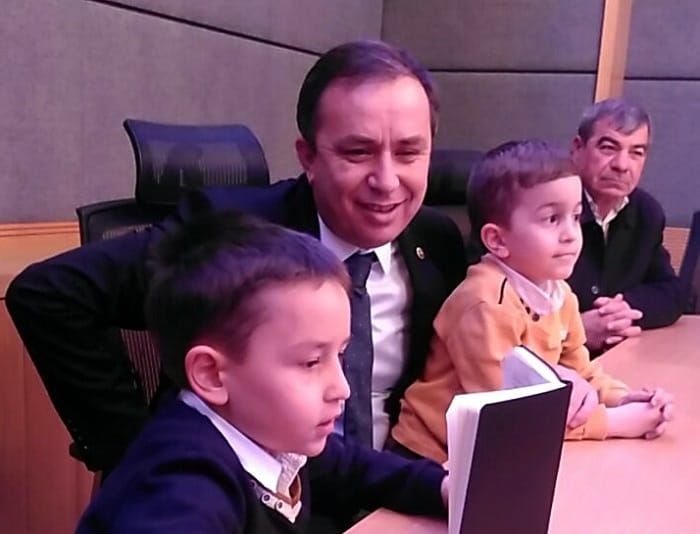 ÇORUMLU MİNİKLER MİLLETVEKİLİNİ ŞAŞIRTTI