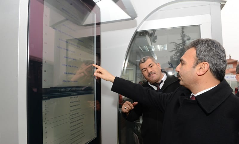 KLİMALI DURAKLAR HİZMETE AÇILDI