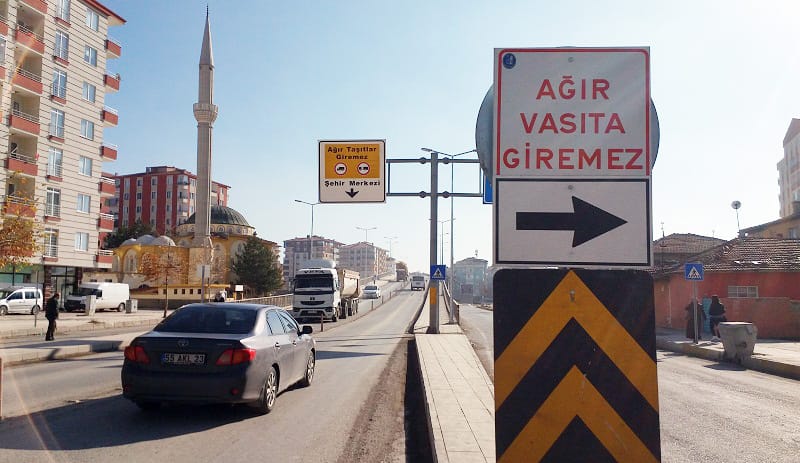 KAMYON VE TIR’LARA BU YOLLAR YASAK